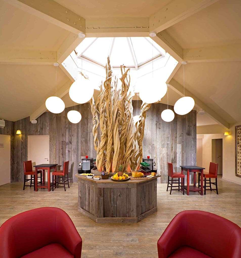 Ibis Styles Cholet Interior foto