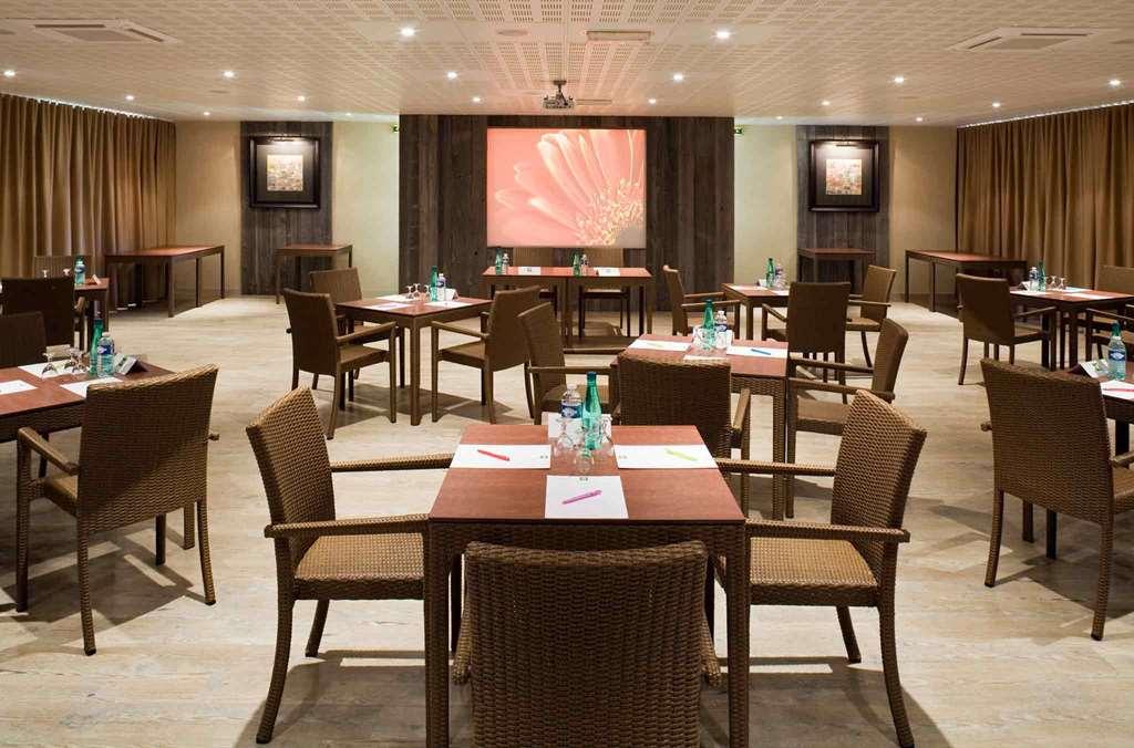 Ibis Styles Cholet Facilidades foto