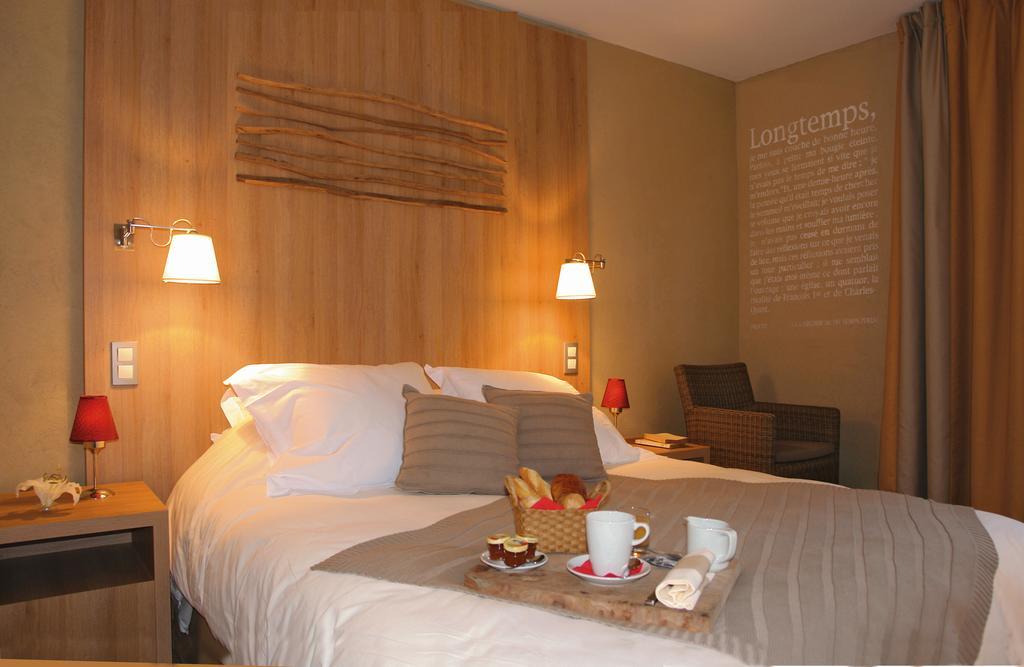 Ibis Styles Cholet Exterior foto