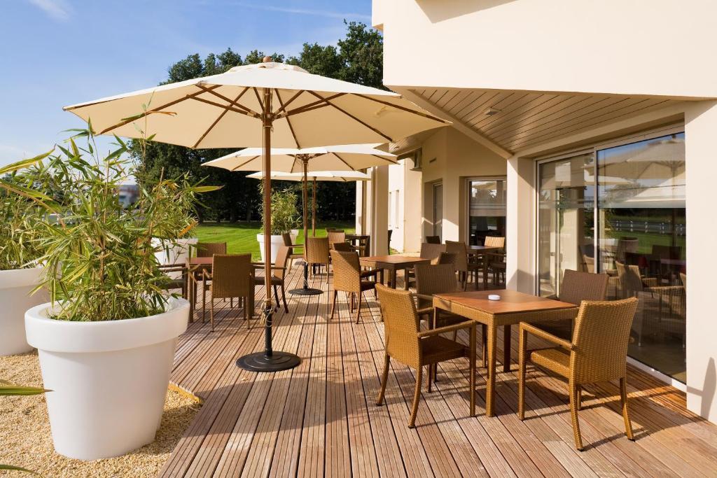 Ibis Styles Cholet Exterior foto