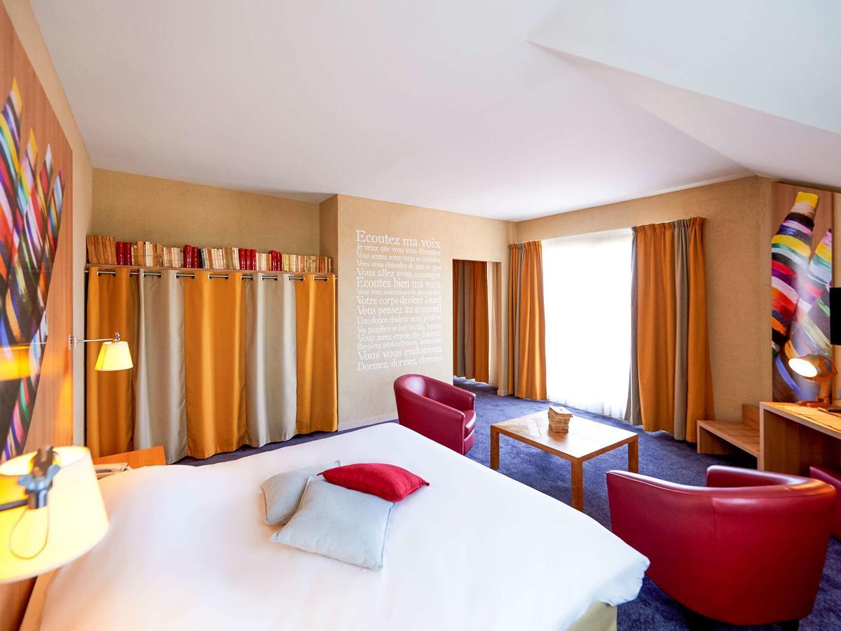 Ibis Styles Cholet Exterior foto